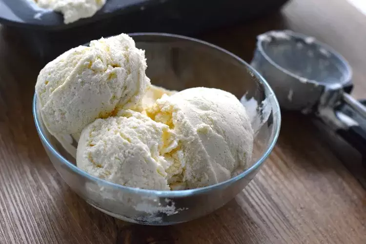 keto-vanilla-ice-cream-no-ice-cream-maker.jpg