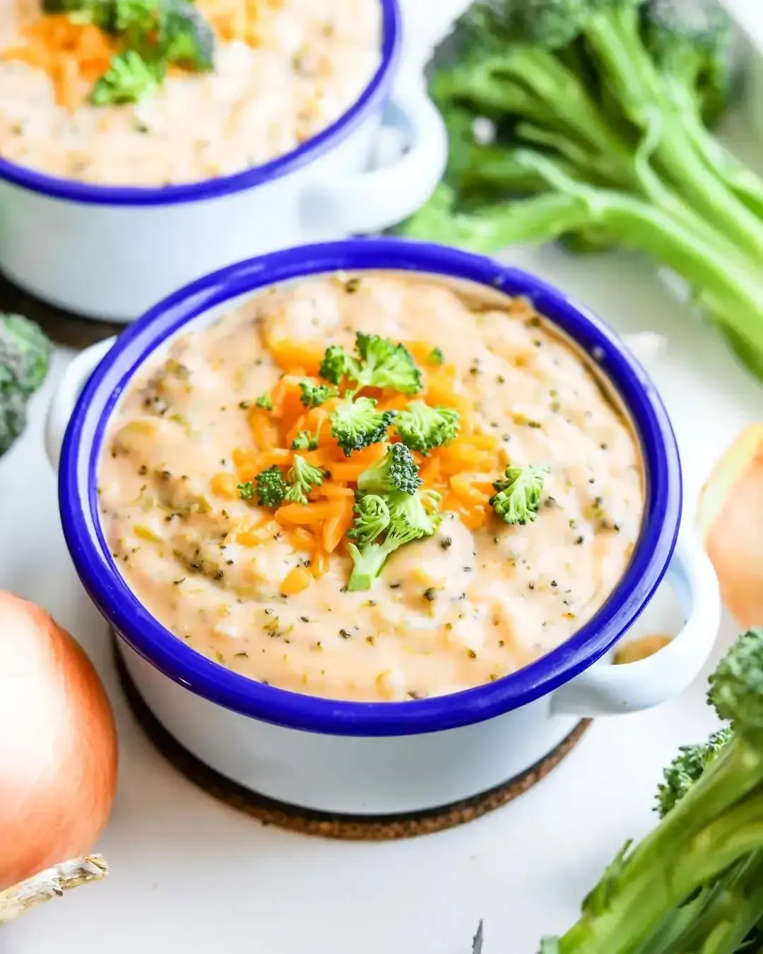 Keto broccoli cheddar soup